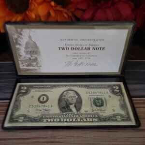 2003 2 DOLLAR FEDERAL RESERVE NOTE IN COMMEMORATIVE WALLET